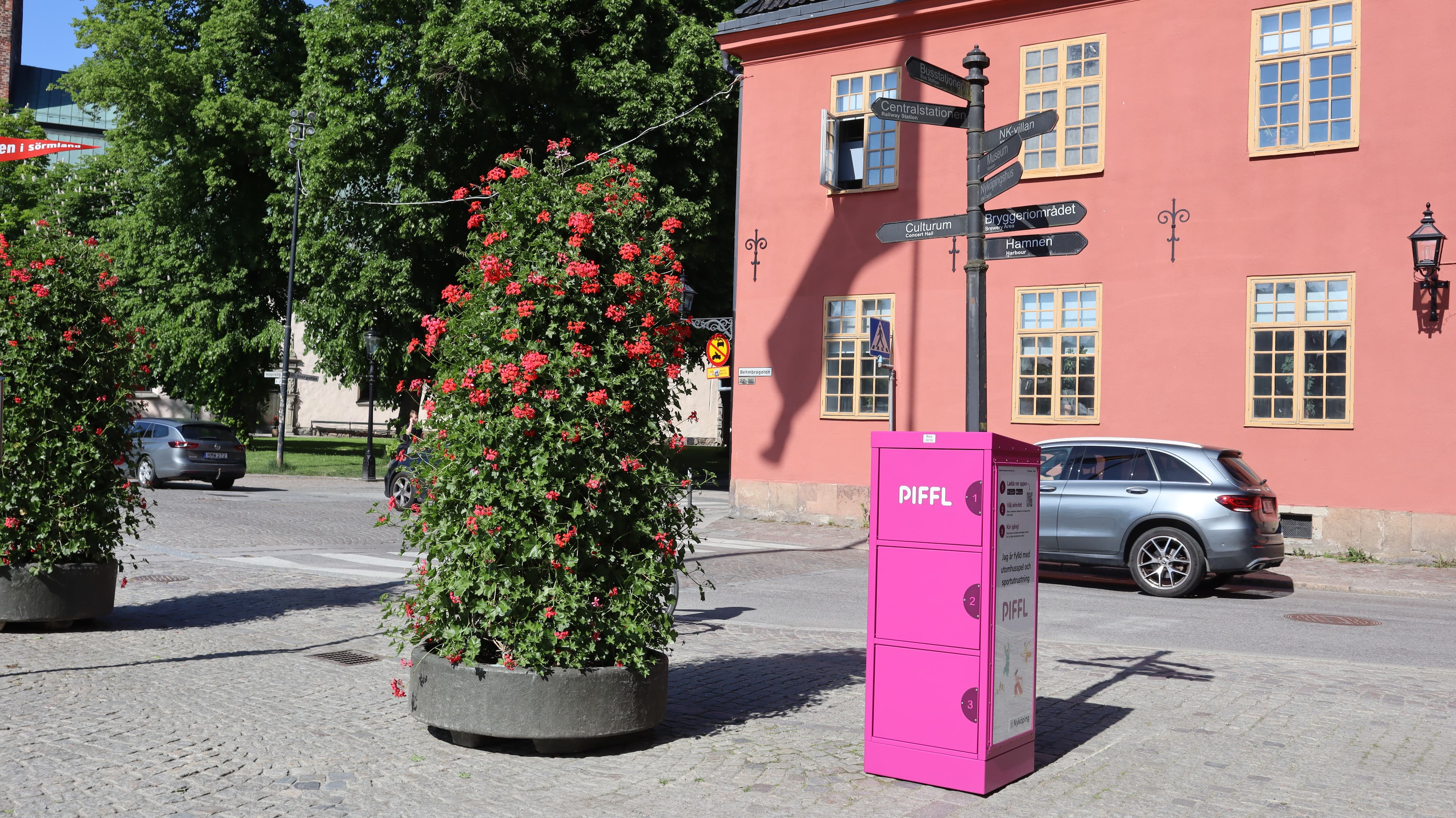 Box 3018 - Main Image