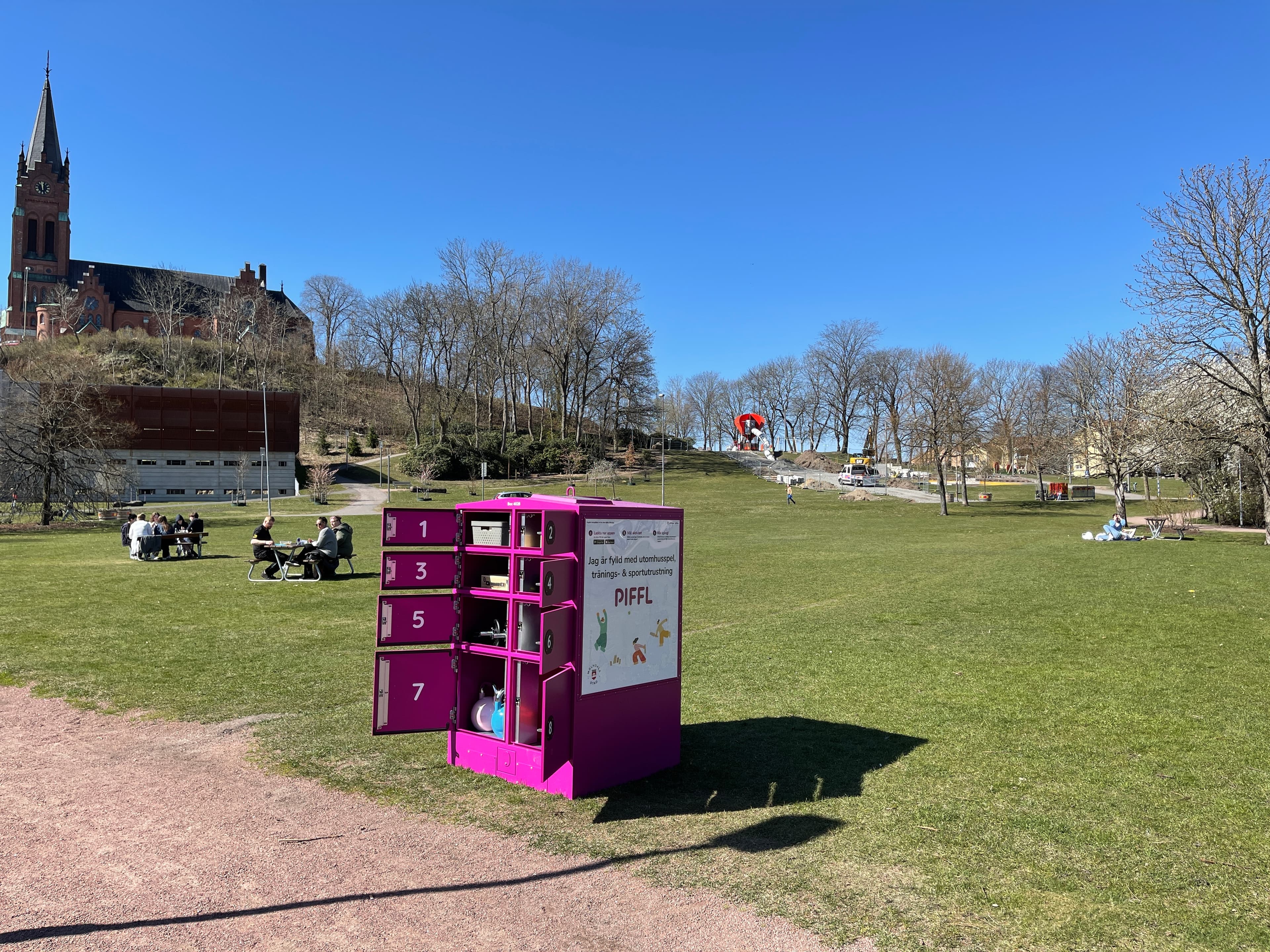 Box 4028 - Main Image