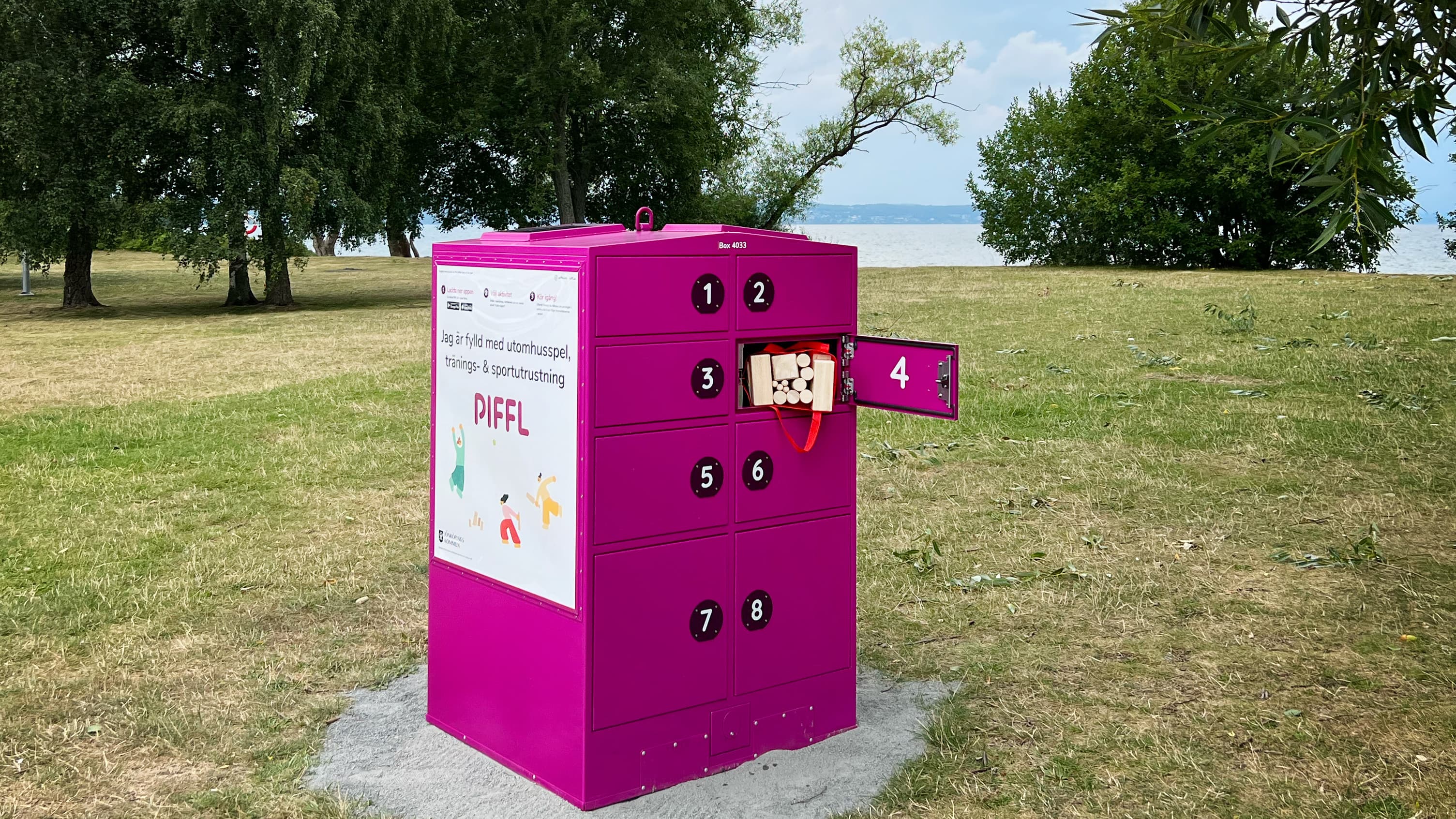 Box 4033 - Main Image