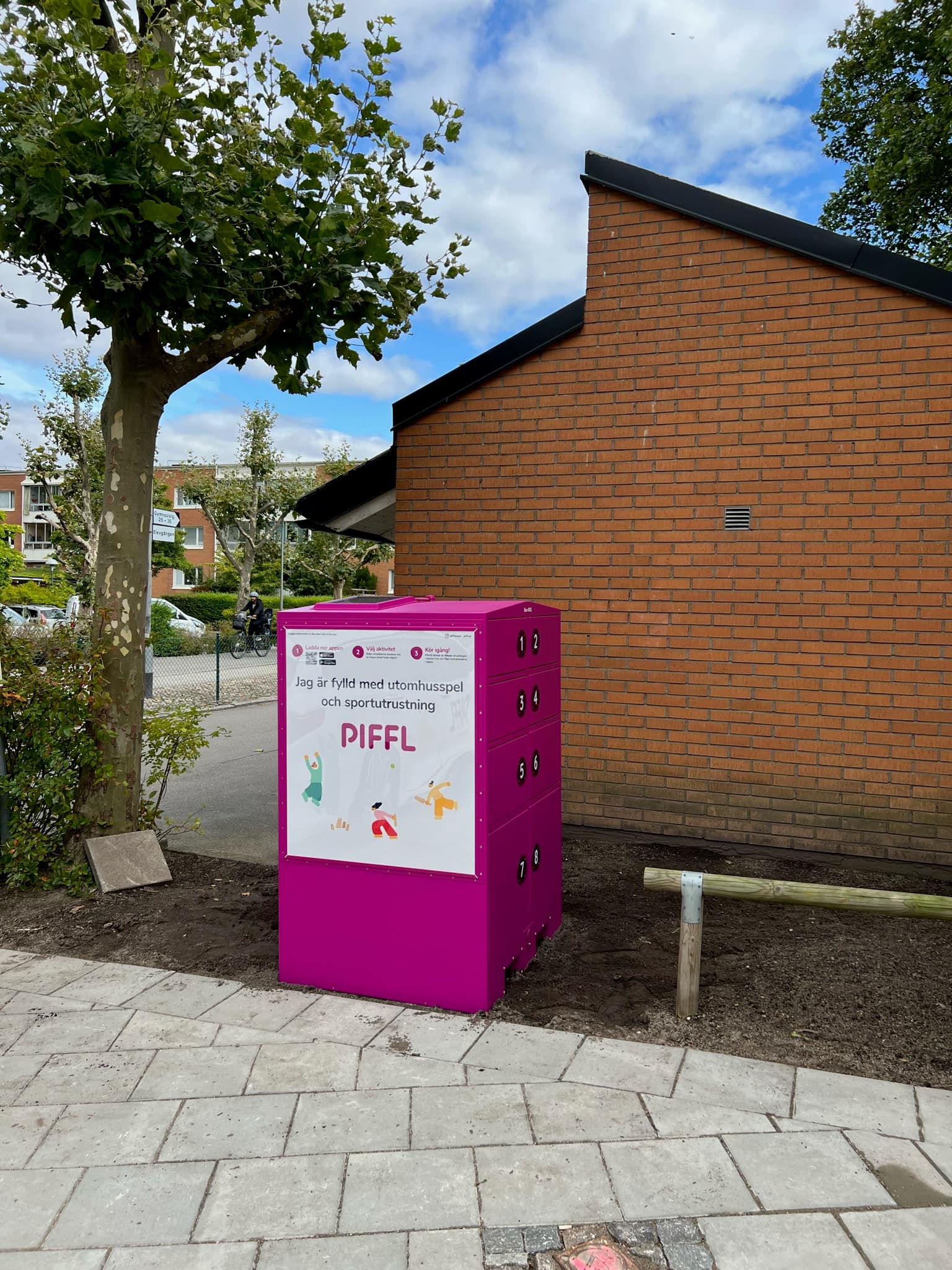 Box 4051 - Main Image