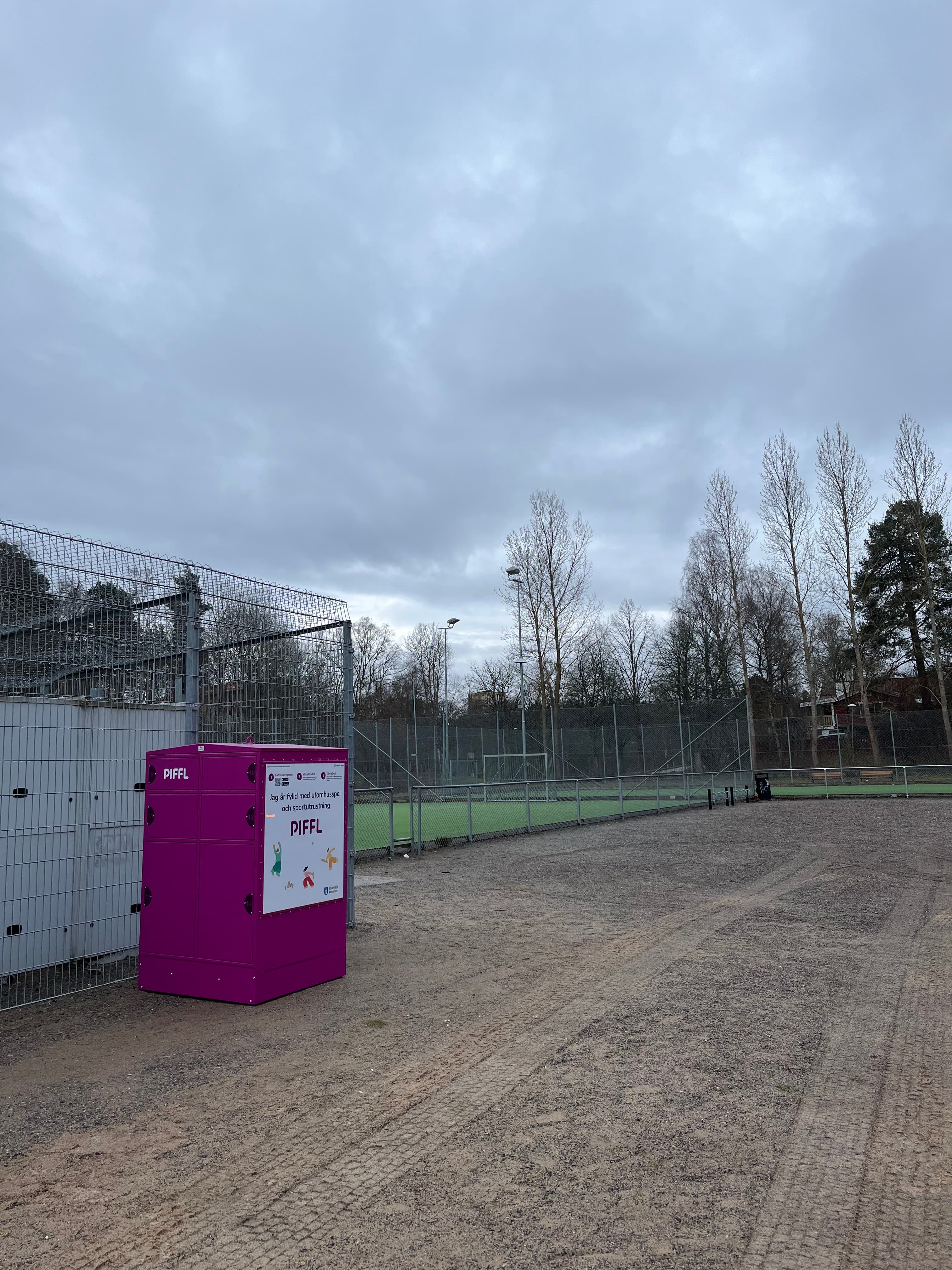 Box 4076 - Main Image