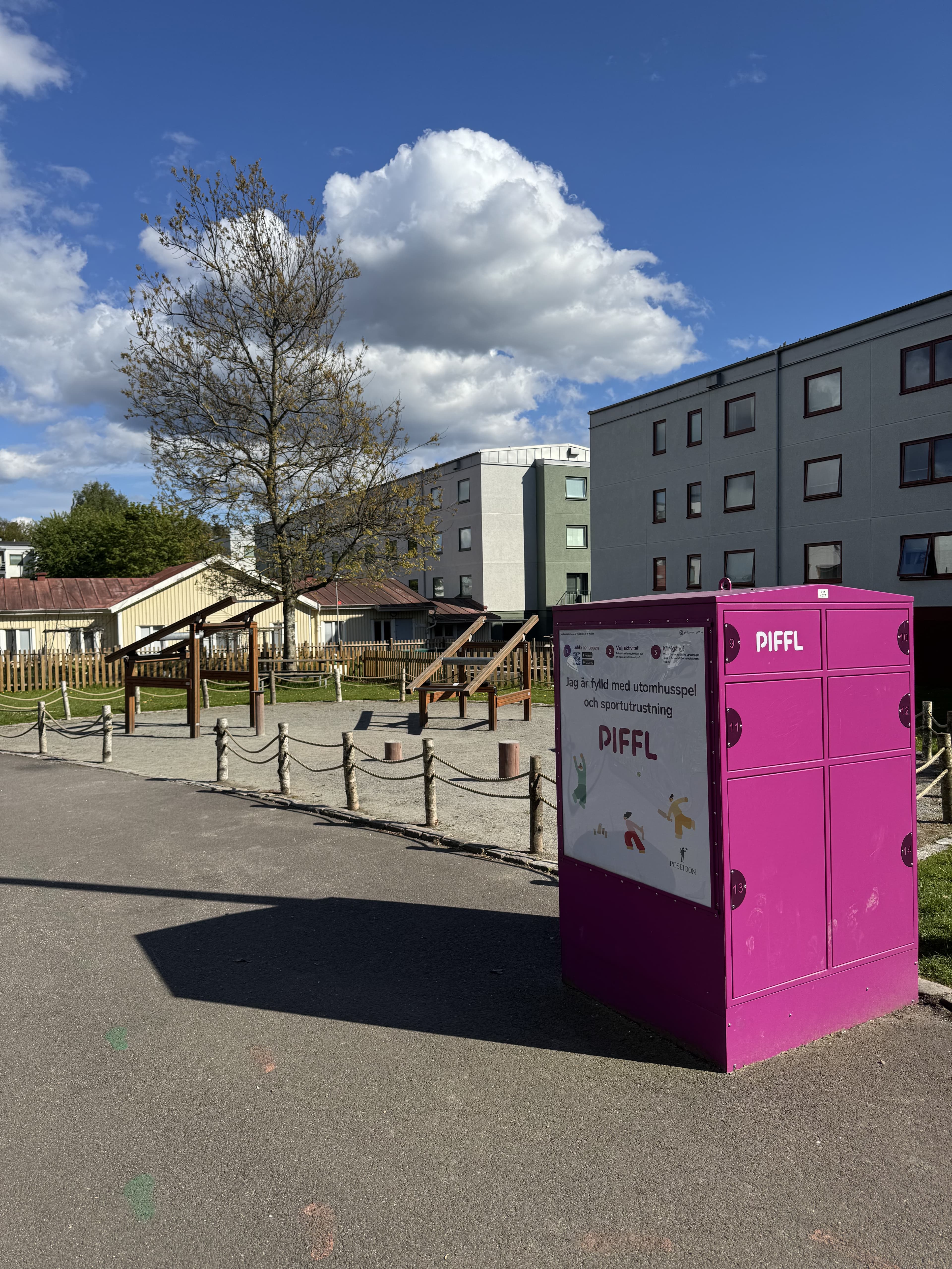 Box 4077 - Main Image