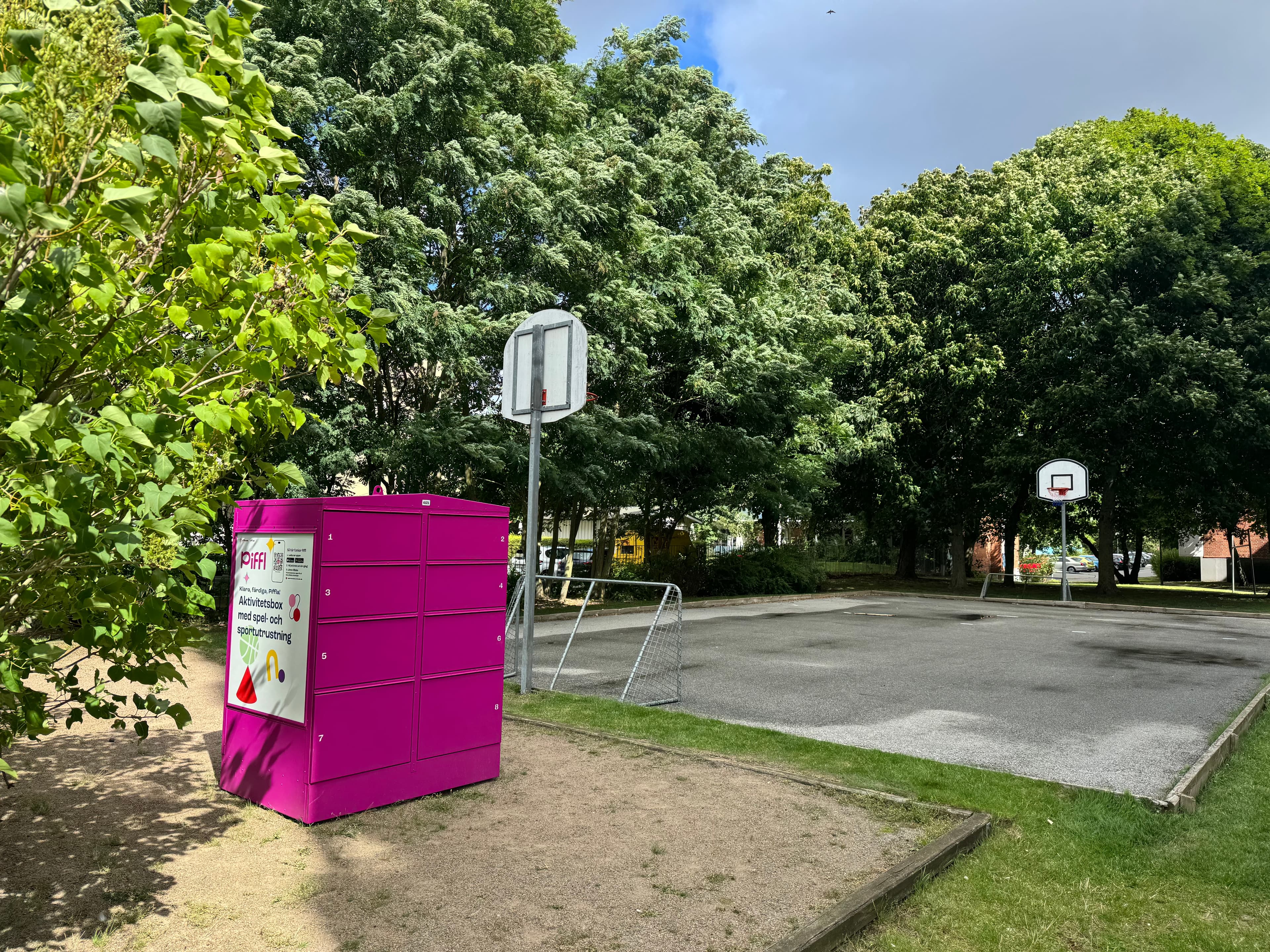 Box 4121 - Main Image