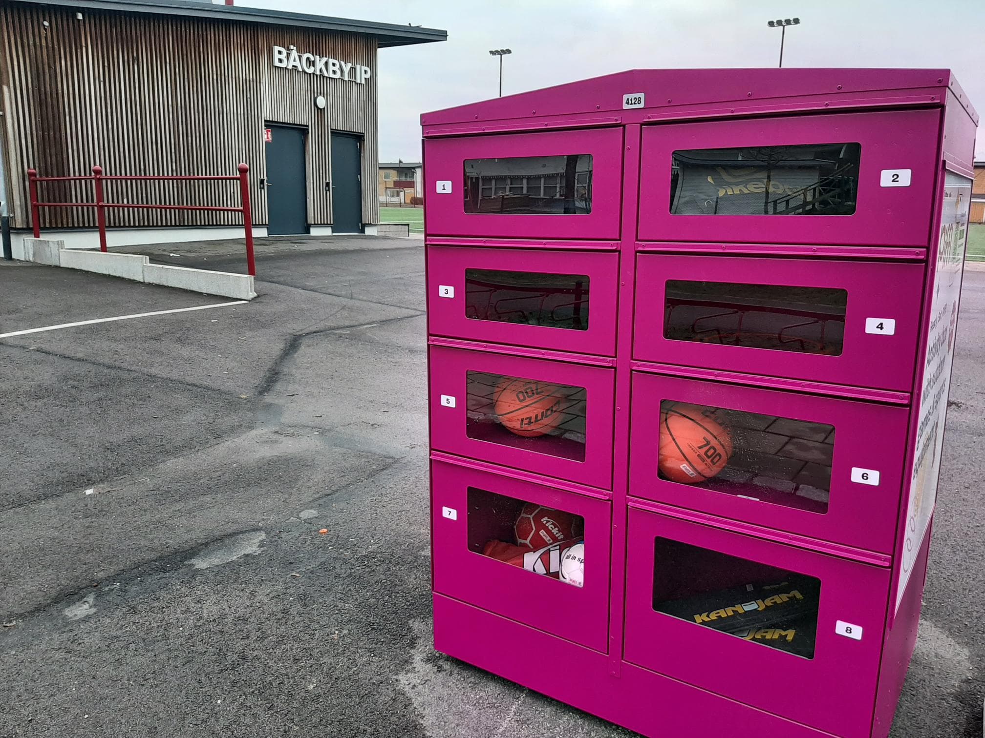 Box 4128 - Main Image