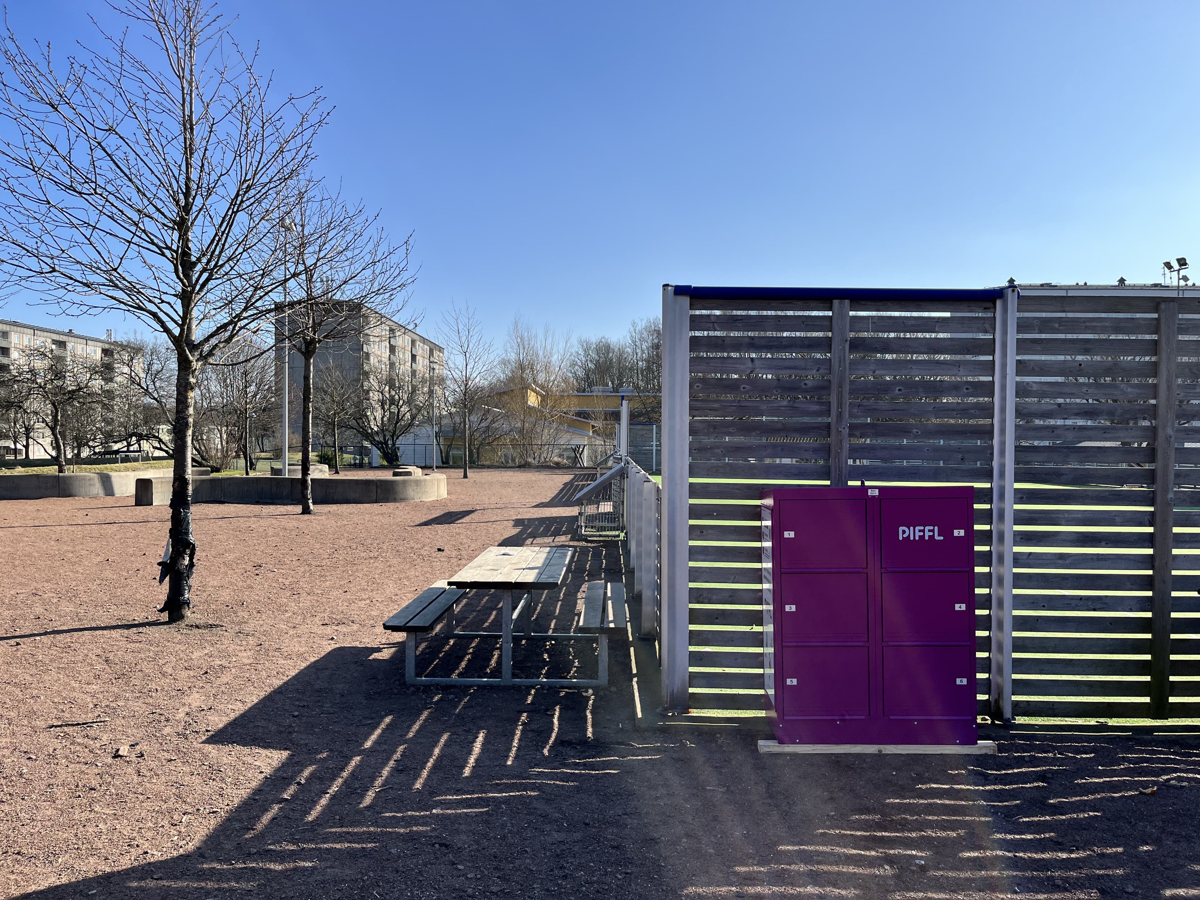 Box 5011 - Main Image