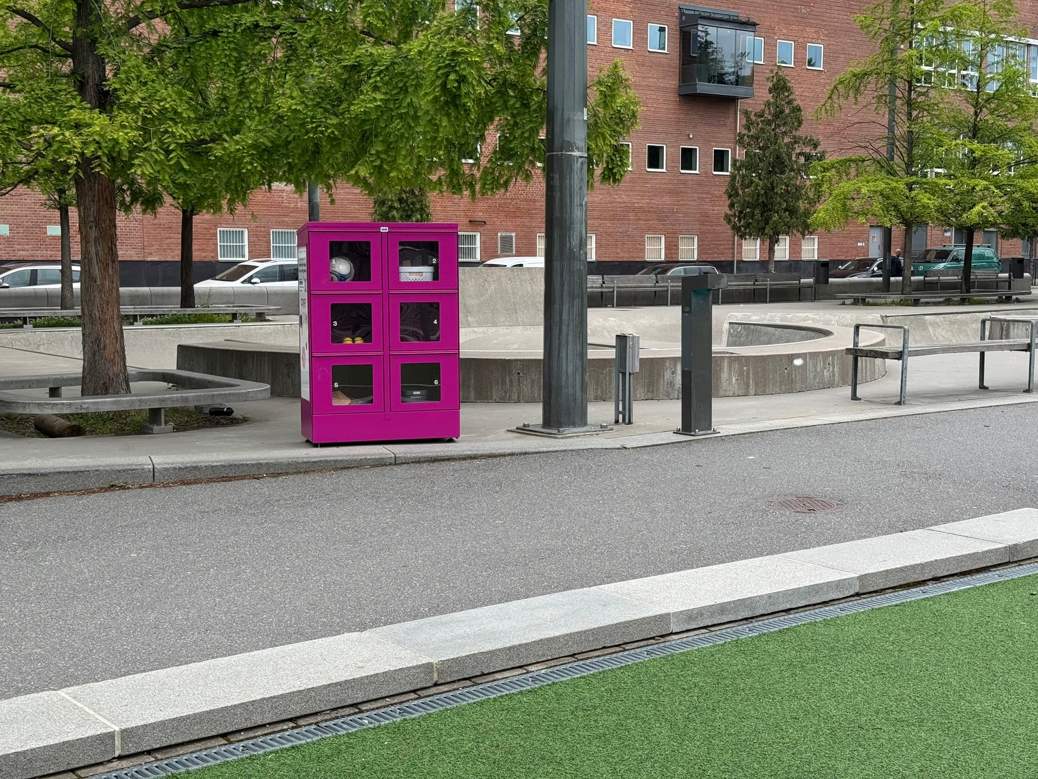 Box 5048 - Main Image